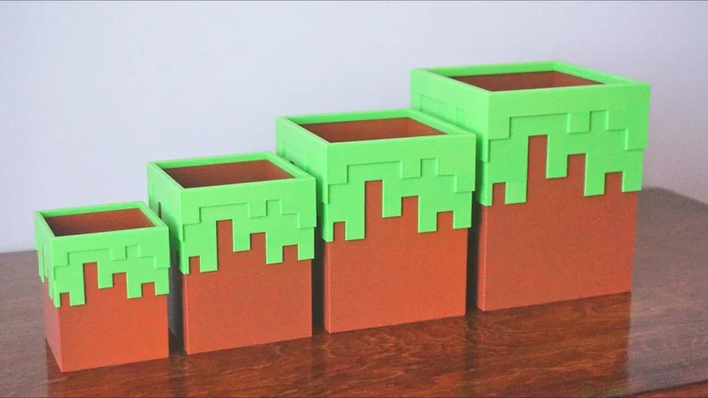 Minecraft Dirt Block Planter & Pen Holder