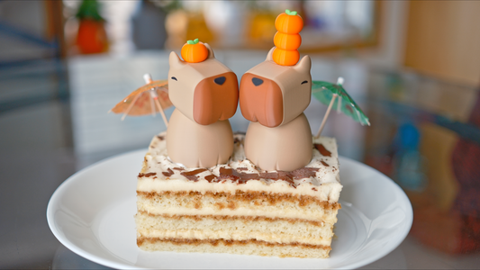 Big Capybara Cake Topper