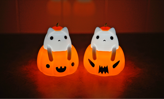 Cat in a Pumpkin Lamp