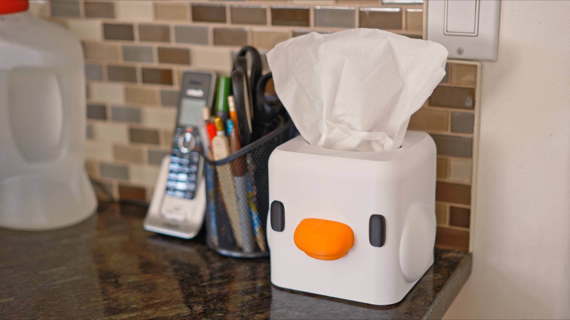 The Build Plate store duck facial tissue box cover