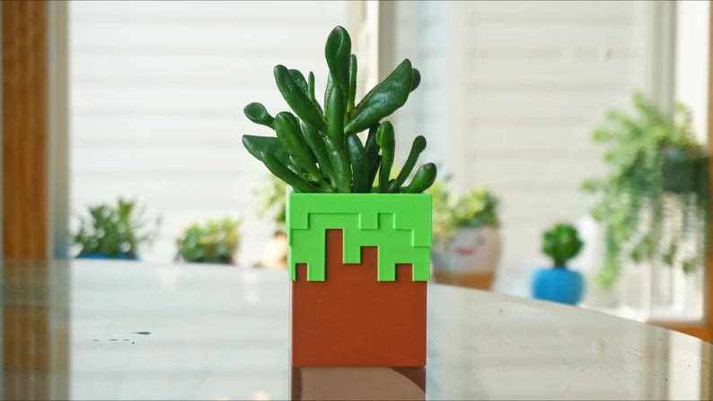 Minecraft Dirt Block Planter & Pen Holder